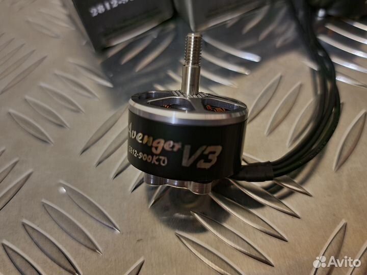 Brother Hobby Avenger 2812 V3 900KV 5-8S мотор FPV