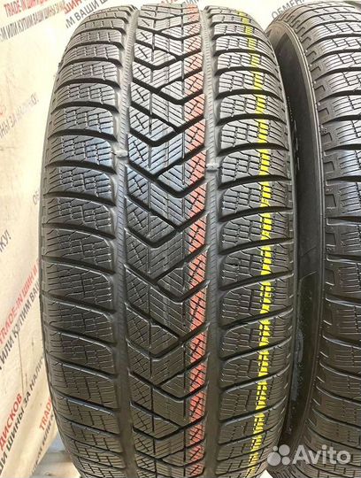 Pirelli Scorpion Winter 255/40 R21 104M