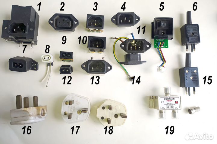 Гнездо 3.5 джек, гнезда RCA, питание, Выключатели