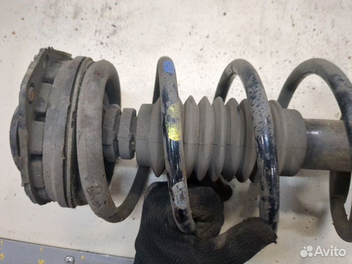 Амортизатор подвески Renault Scenic, 2005