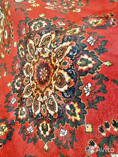 Ковер шерстяной