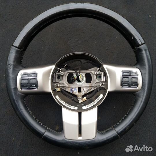 Руль под реставрацию 2012г Grand Cherokee WK2