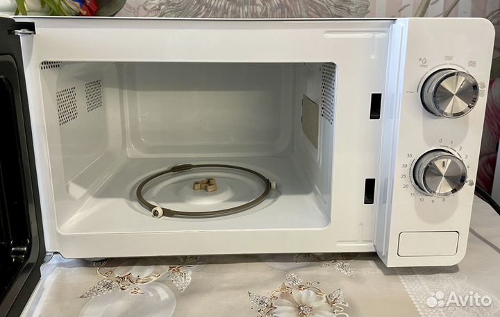 Микроволновая печь соло Gorenje MO20E1W