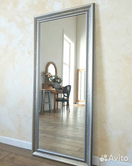 Зеркало. Зеркало напольное