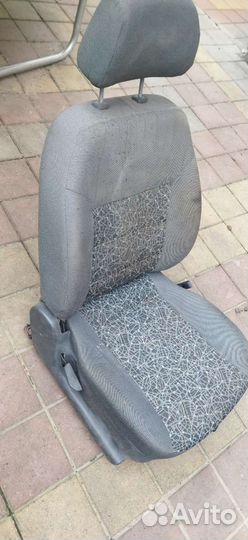 Сиденья передние Daewoo Nexia