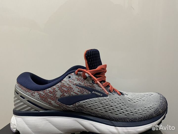 Кроссовки Brooks Ghost 11