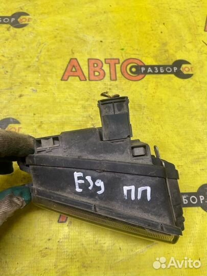 Фара противотуманная передняя правая Bmw 5-Series