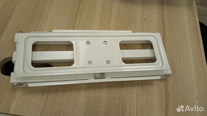 Настенное крепление для телевизора