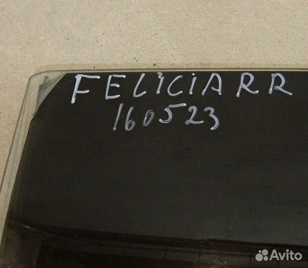 Стекло двери задней правой Felicia
