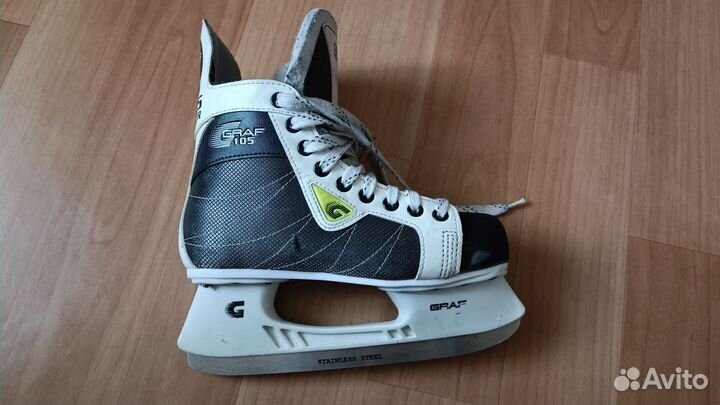 Коньки хоккейные. 38 размер
