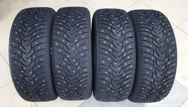 Nokian Tyres Hakkapeliitta 8 SUV 255/60 R18 112T