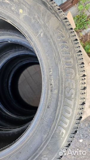 Bridgestone Blizzak VRX 225/60 R18 100S