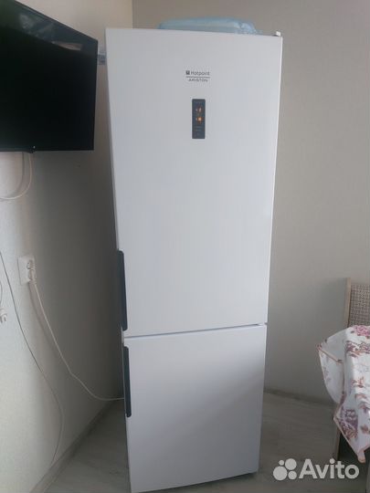 Холодильник hotpoint ariston бу