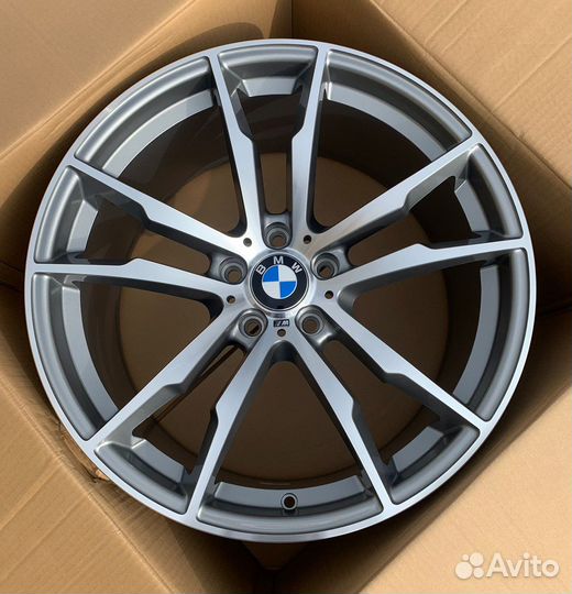 Шины диски зима R20 для BMW X5 X6 F16 F15 новые