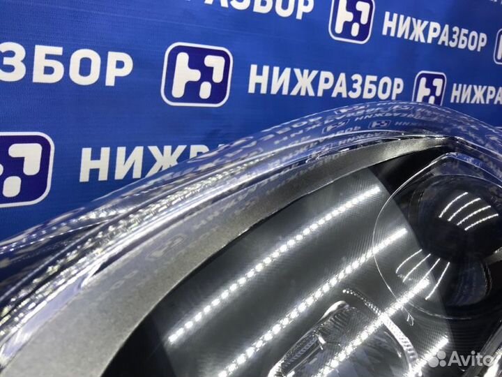 Фара передняя левая Mercedes Gla-Class X156