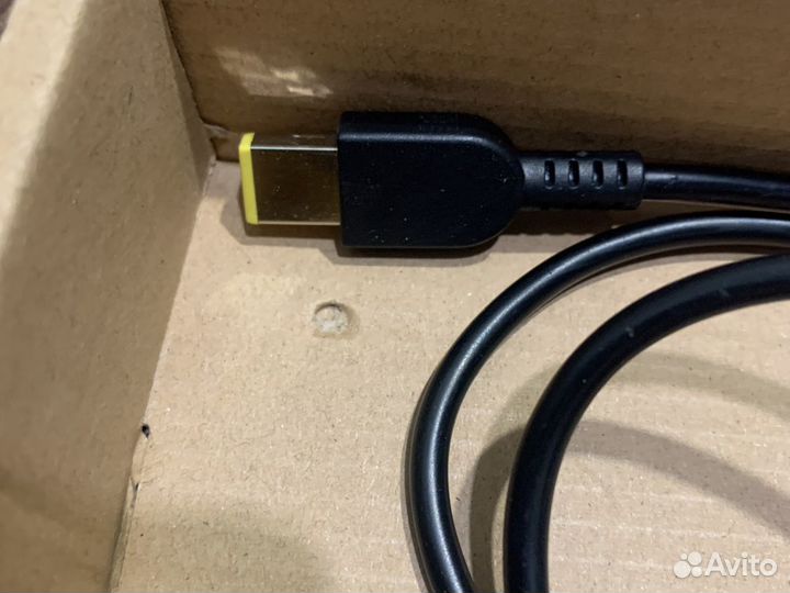 Блок питания lenovo 20v 3.25a прямоугольный