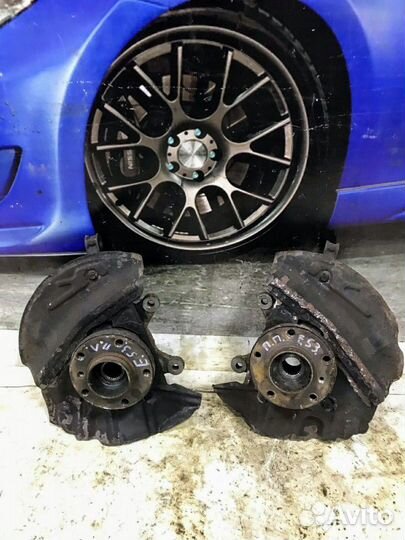 Поворотный кулак передний BMW X5 E53