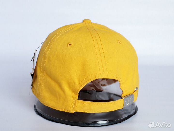 Классическая бейсболка 