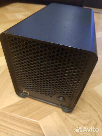 Сетевой накопитель Drobo 5N