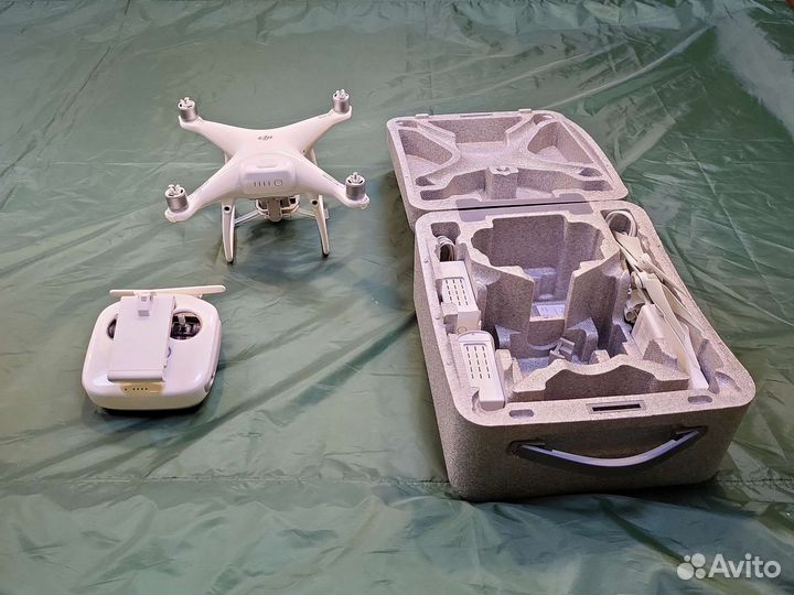 Квадрокоптер dji phantom 4