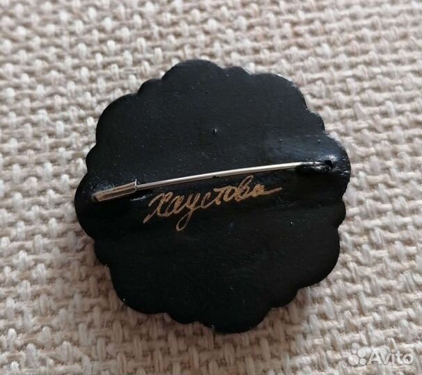 Брошь Жостово, ручной работы