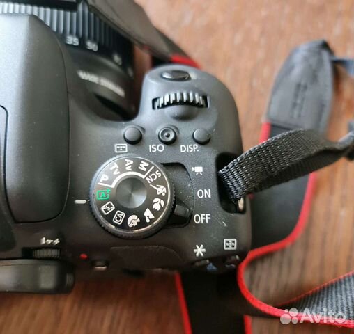 Зеркальный фотоаппарат Canon EOS 750D объявление продам