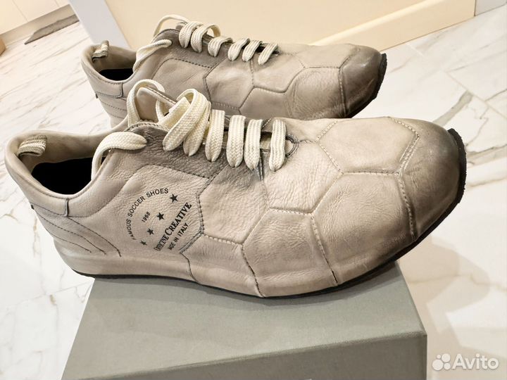 Продаю кроссовки