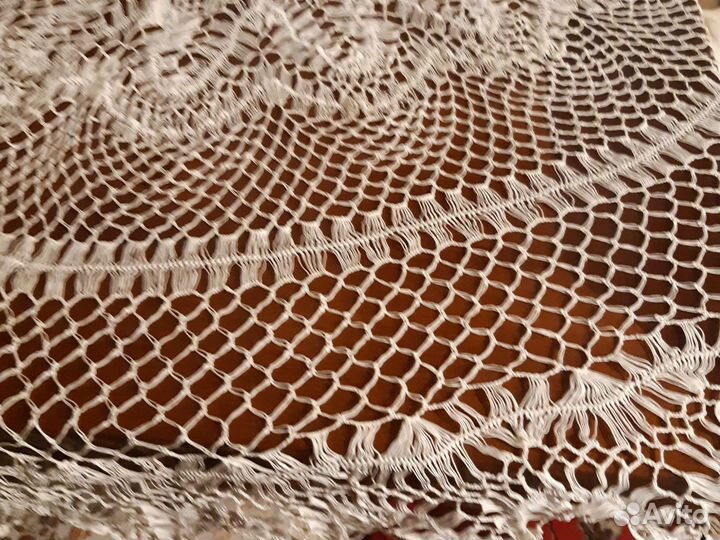 Скатерти старинные. Много