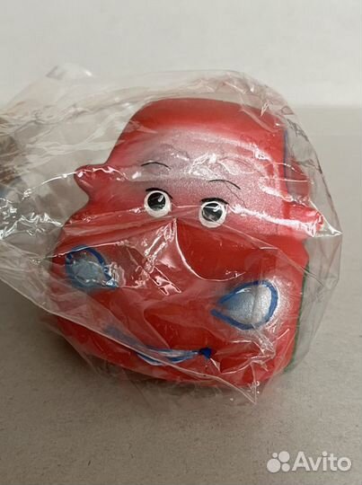 Резиновая игрушка Машинка