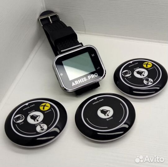 Часы официанта и кнопка вызова в ассортименте