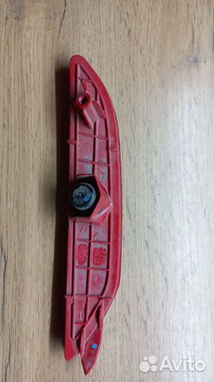 Катафот светоотражатель заднего бампера на киа рио