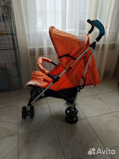 Прогулочная коляска