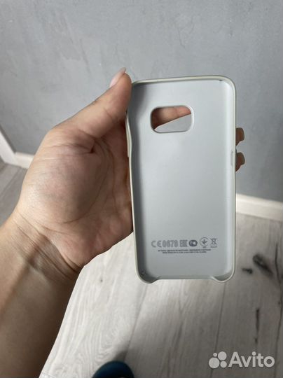 Чехол с подзарядкой