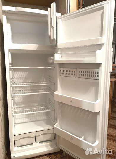 Холодильник stinol