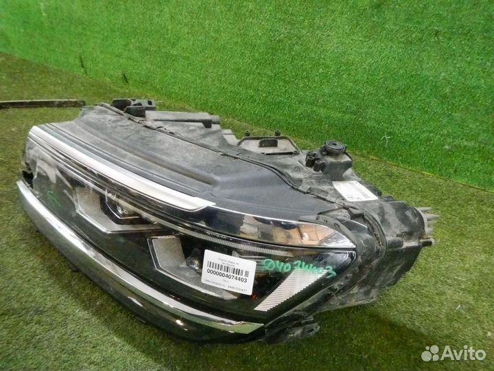 Фара левая Volkswagen Tiguan