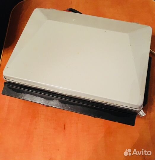 Электровафельница