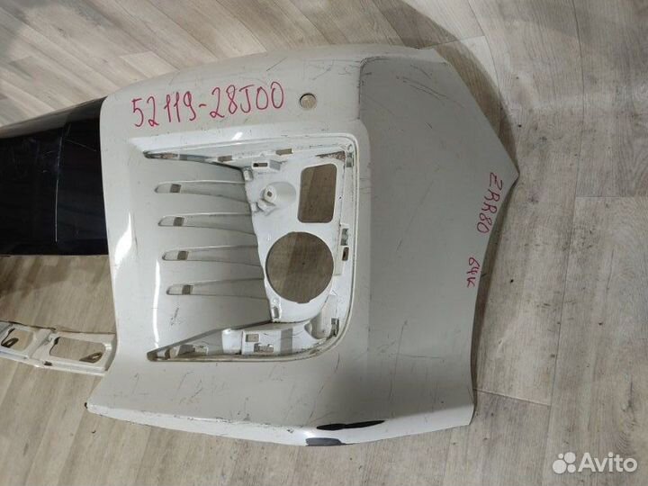 Бампер перед. toyota voxy