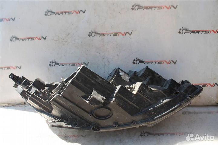 Фара левая Опель Зафира С