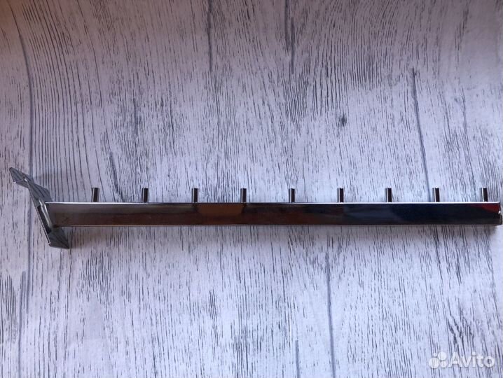 Торговое оборудование для магазина одежда