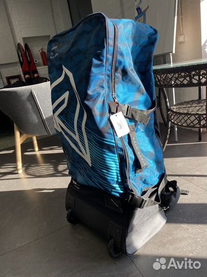 Сумка-рюкзак на колесах aqua marina Advanced Lugga