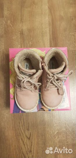 Ботинки для девочки 25р