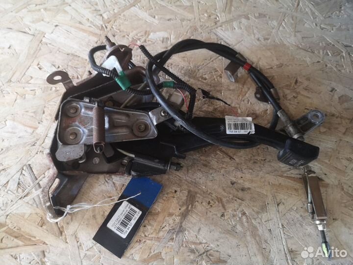 Рычаг стояночного тормоза Toyota Caldina AZT246W