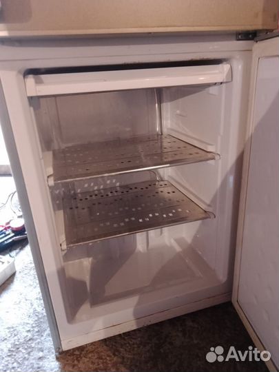Продам холодильник