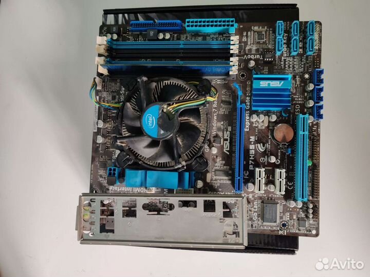 Материнская плата с процессором i3