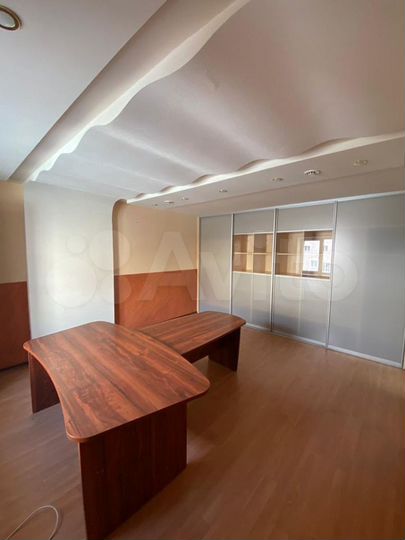 Офис, 175.3 м²