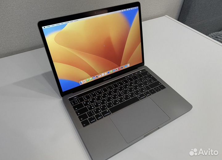 Apple MacBook Pro 13 2019 Touch Bar