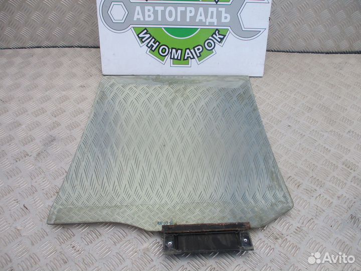 Стекло двери задней Ford Explorer 1991-1994г