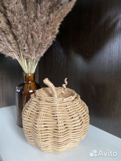 Корзинка круглая крышкой