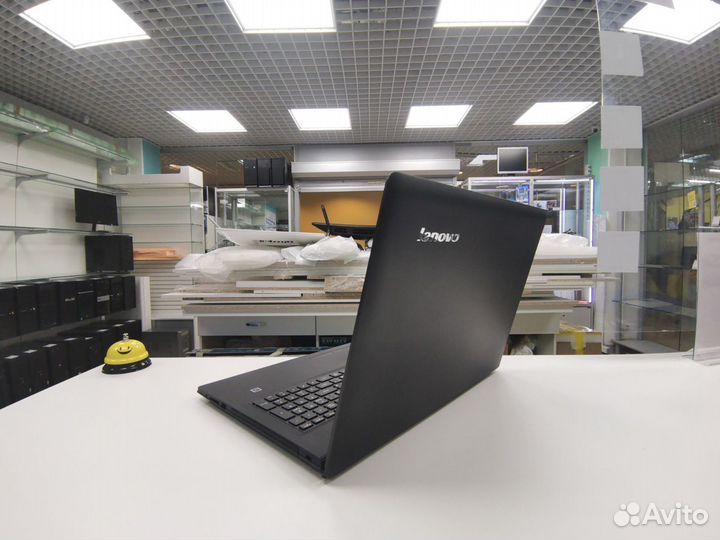 Ноутбук Lenovo 4 ядра/R5 330M-2GB/SSD256GB/4GB