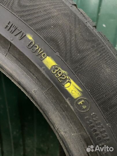 Continental ContiWinterContact TS 830 P 275/45 R20 110V